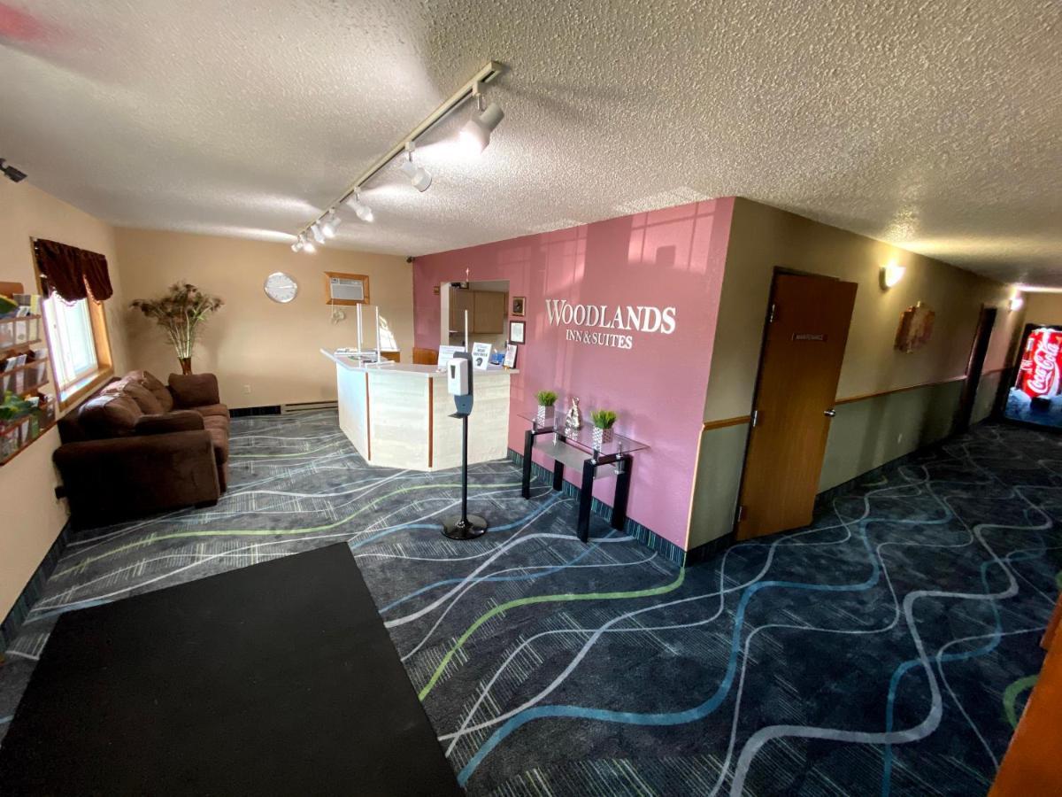 Woodland Inn & Suites Medford 외부 사진