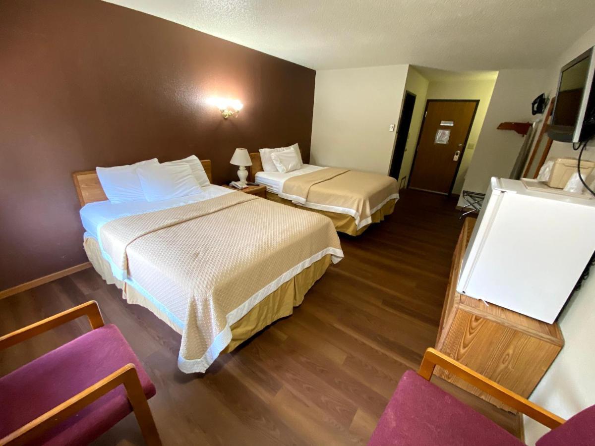 Woodland Inn & Suites Medford 외부 사진