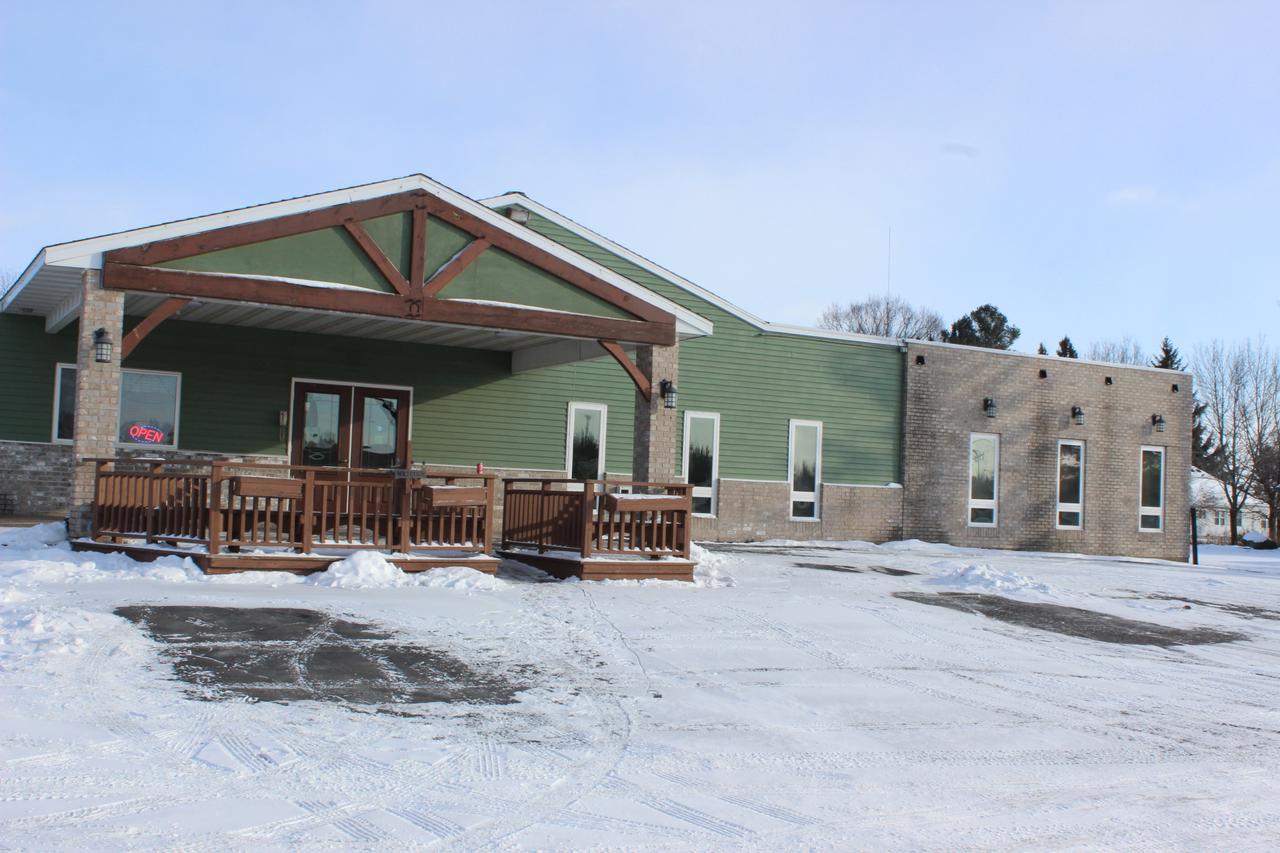 Woodland Inn & Suites Medford 외부 사진
