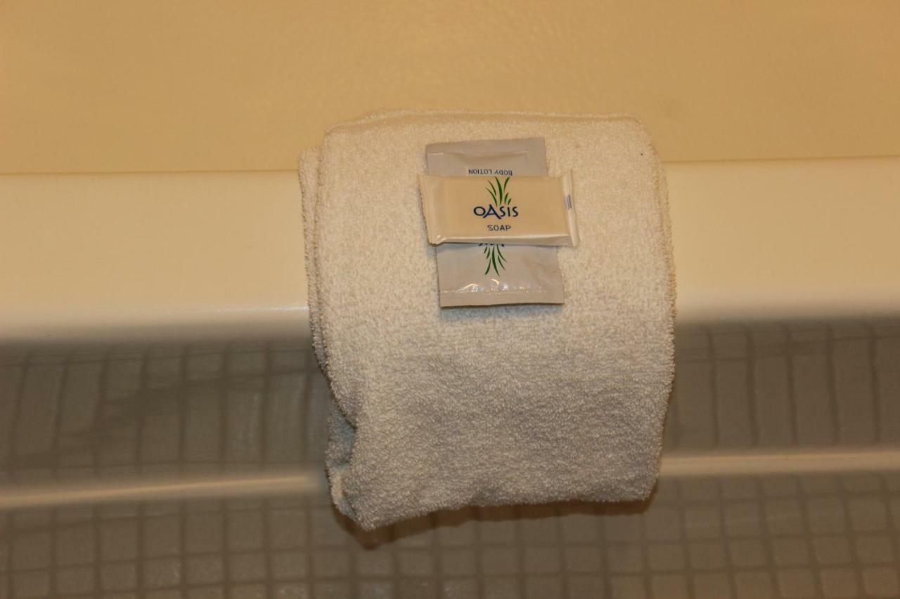 Woodland Inn & Suites Medford 외부 사진