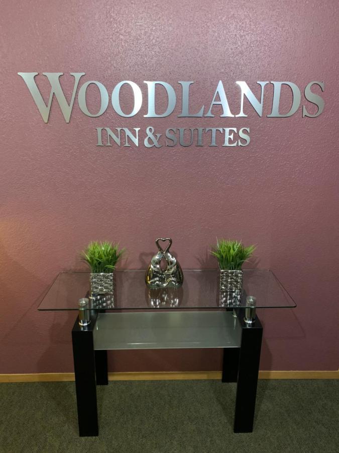 Woodland Inn & Suites Medford 외부 사진